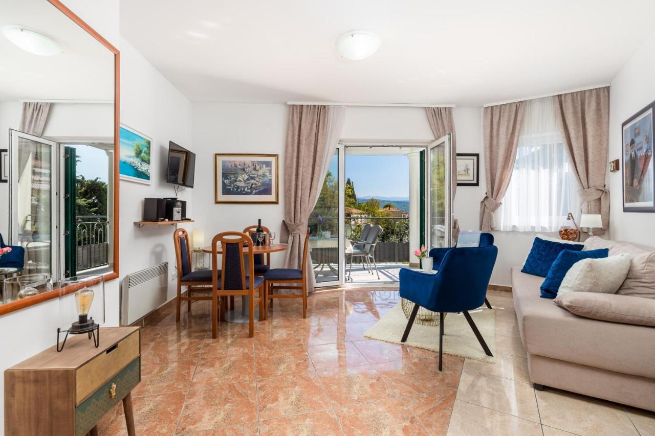 Light Summer Apartment With A Swimming Pool Opatija Dış mekan fotoğraf