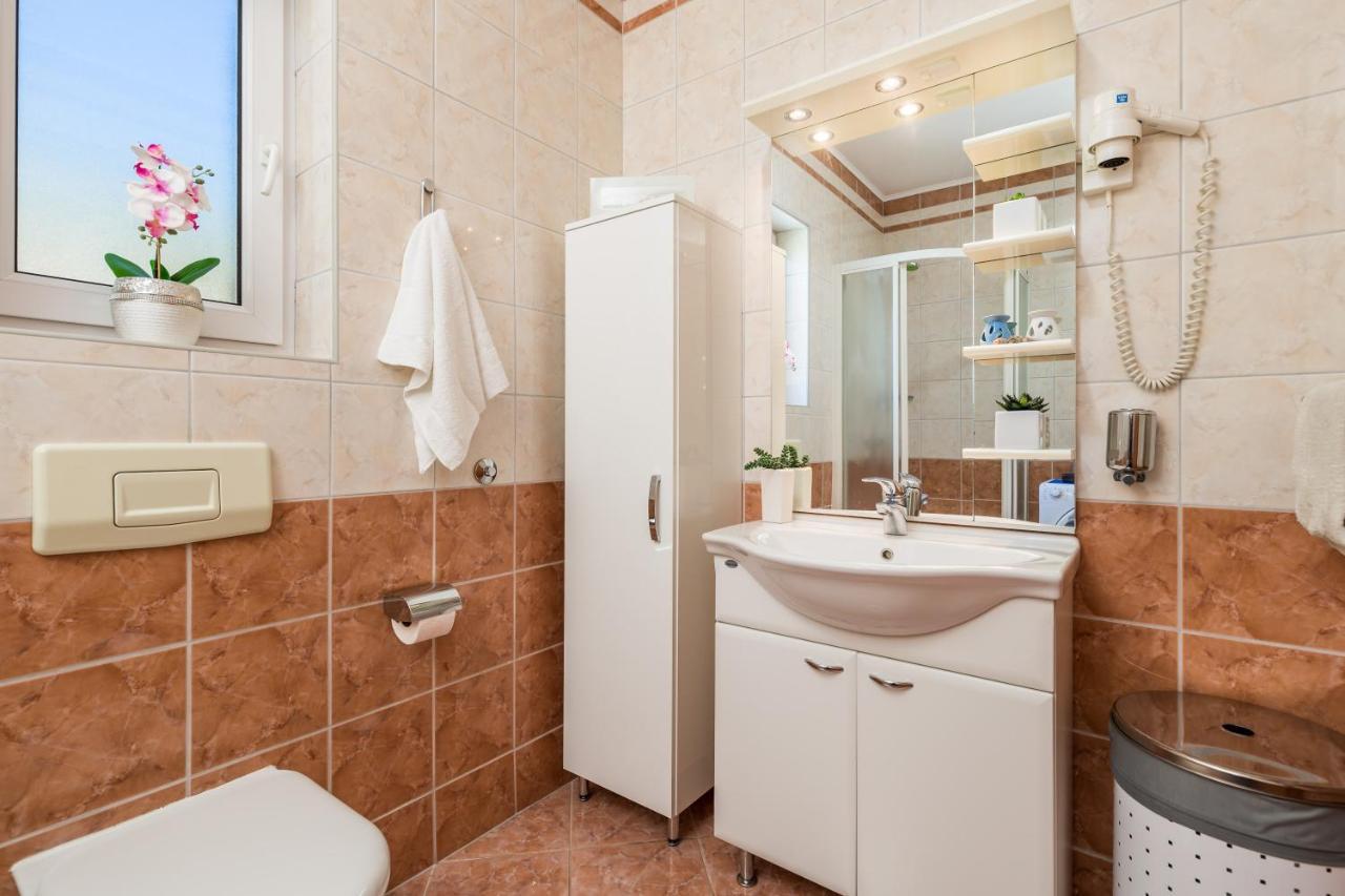 Light Summer Apartment With A Swimming Pool Opatija Dış mekan fotoğraf