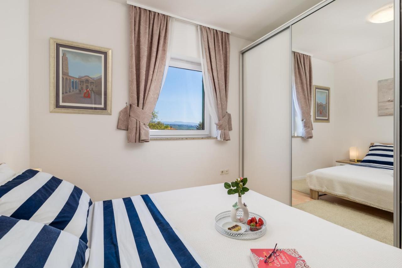 Light Summer Apartment With A Swimming Pool Opatija Dış mekan fotoğraf