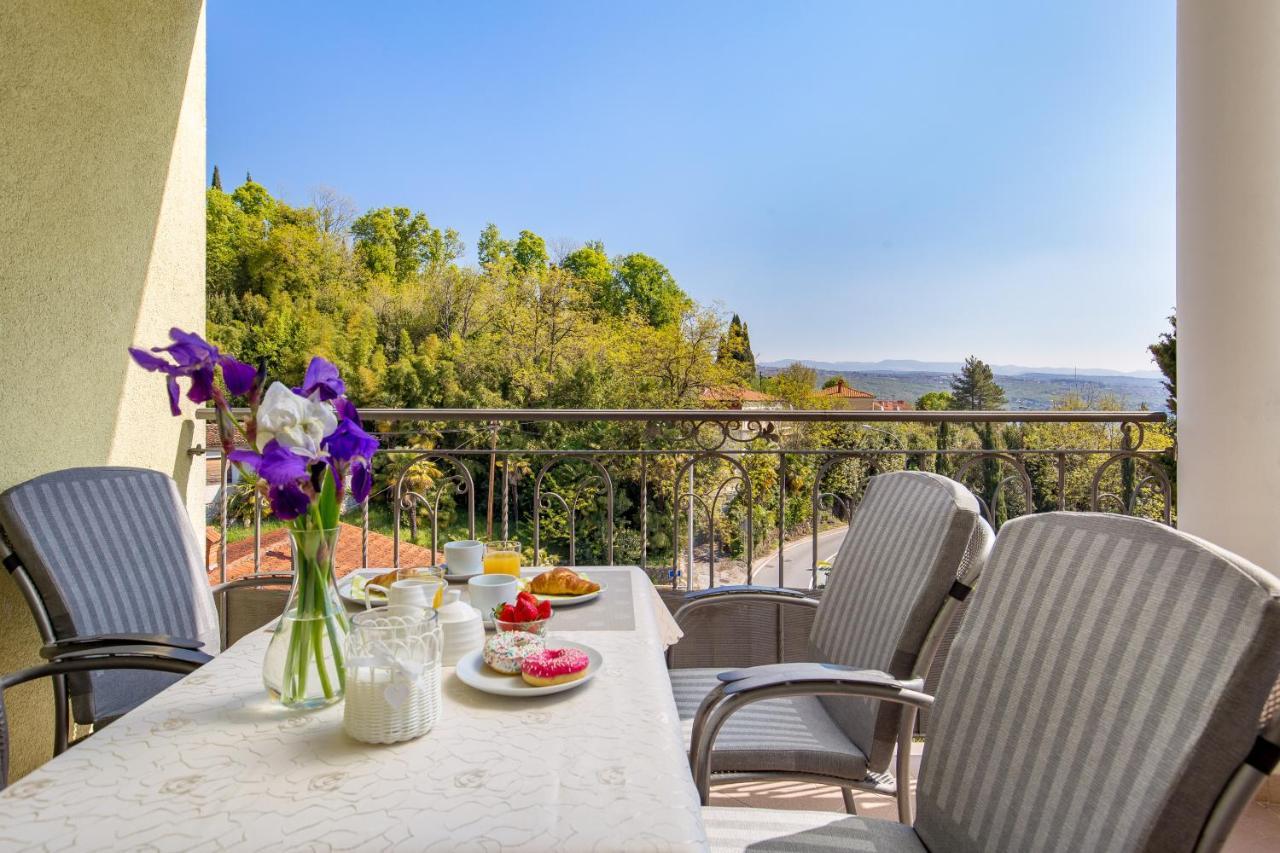 Light Summer Apartment With A Swimming Pool Opatija Dış mekan fotoğraf